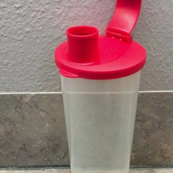 Tupperware Tumbler 2C w Red Seal - Picture 2 of 2